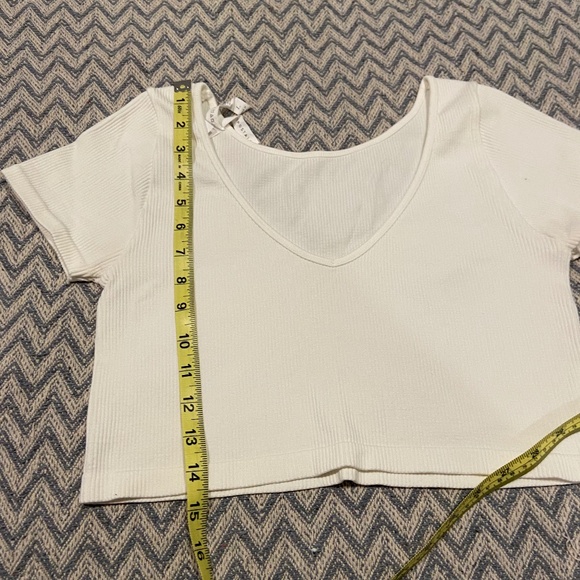 Aeropostale White Ribbed Cropped Tee – Size Large - Picture 1 of 5
